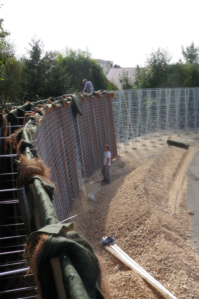 metal-lattice-construction-Climatewall